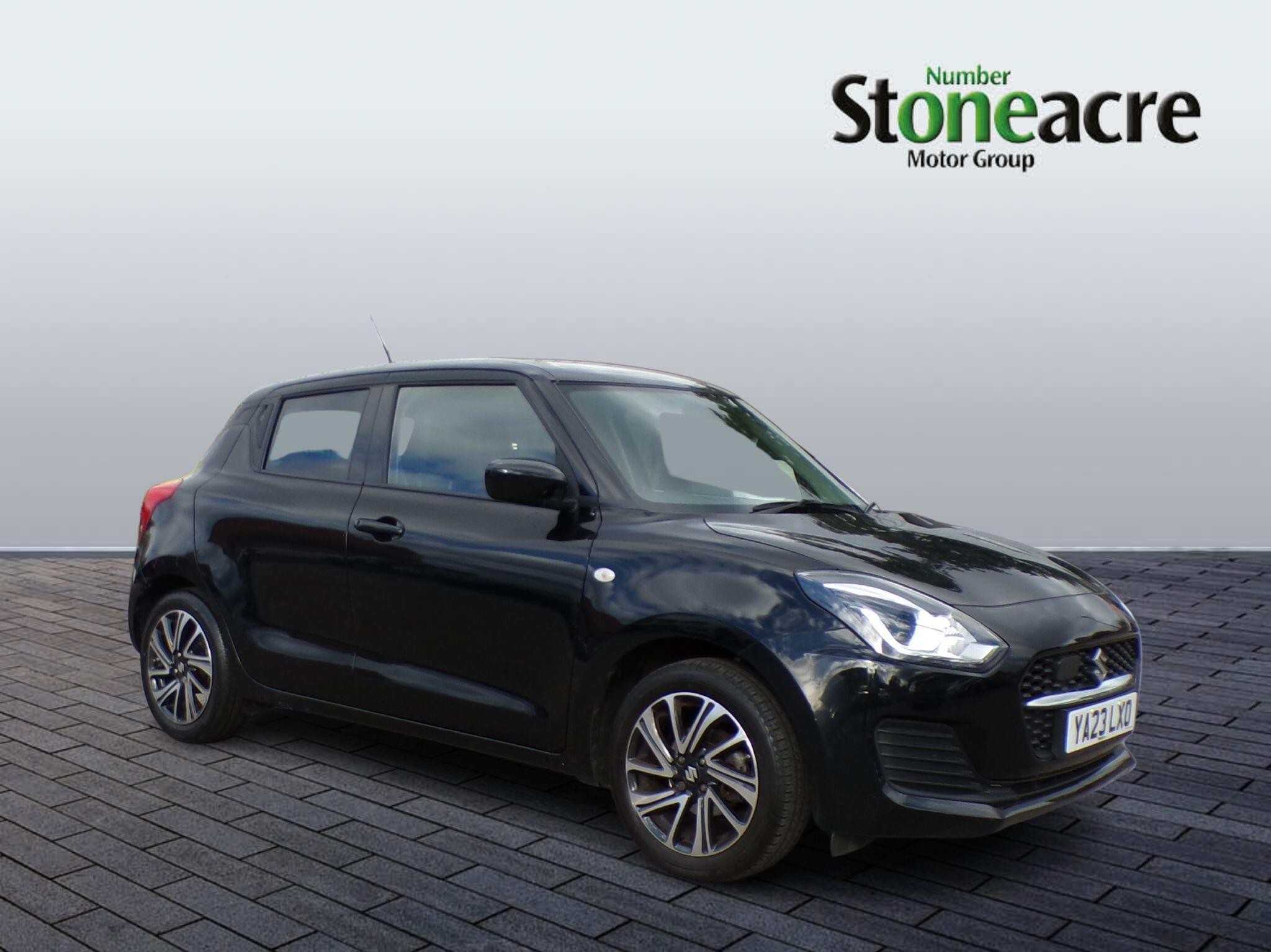 Main listing image - Suzuki Swift