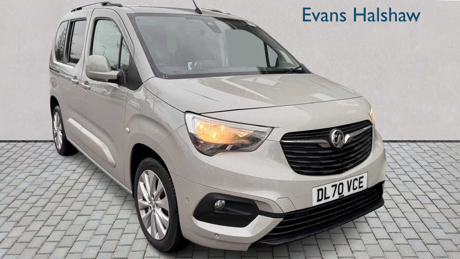 Main listing image - Vauxhall Combo Life