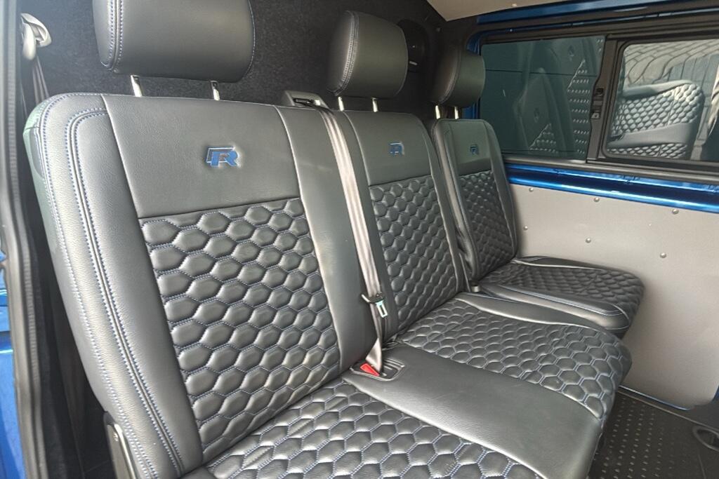 Main listing image - Volkswagen Transporter