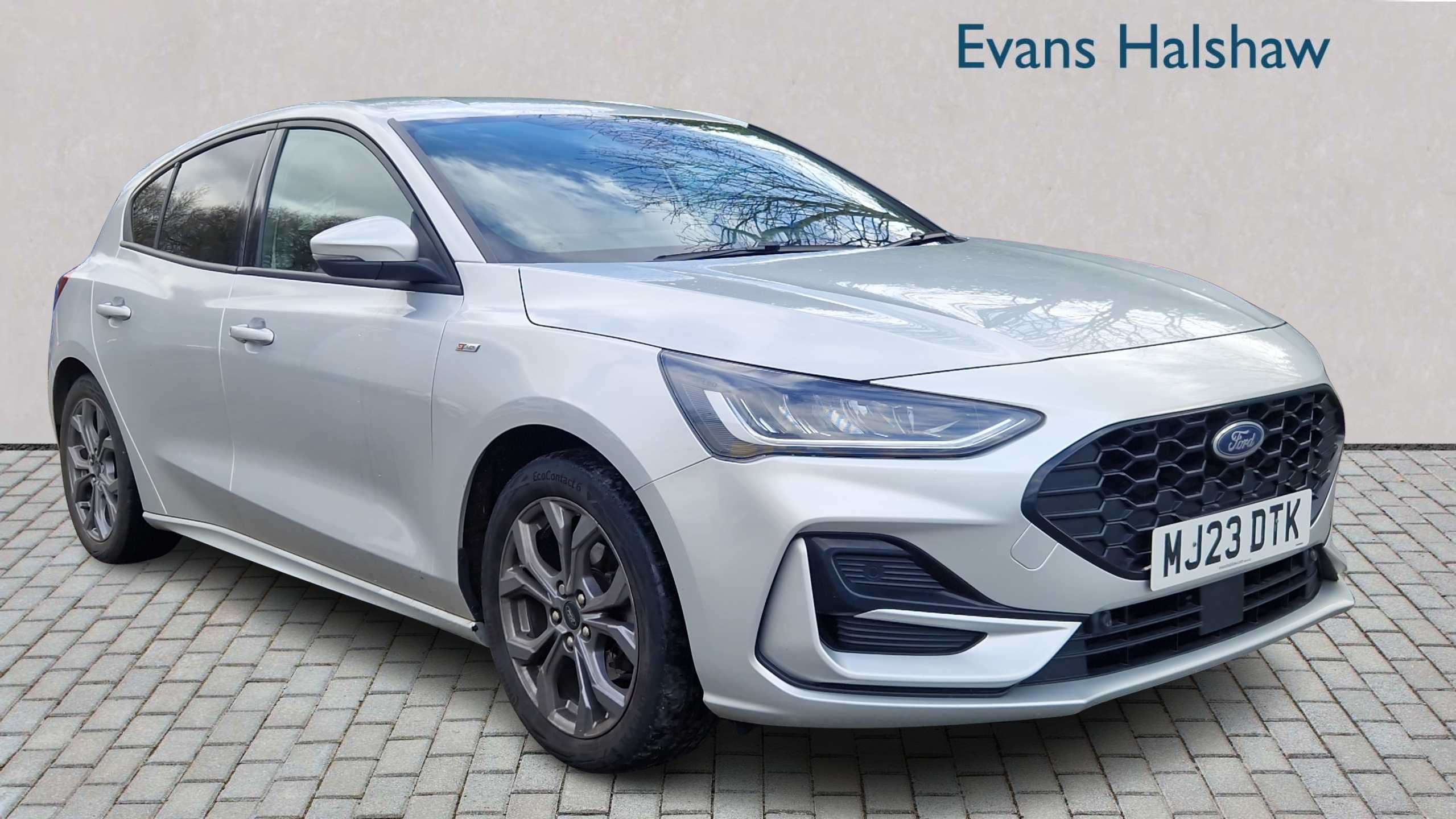 Main listing image - Ford Focus