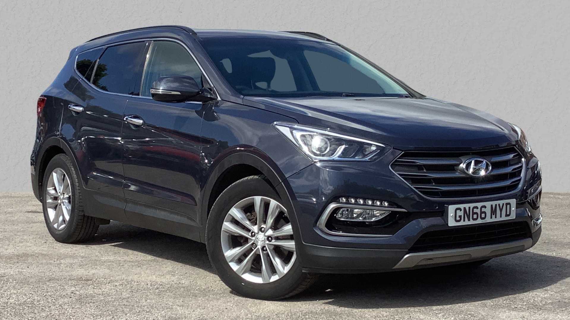 Main listing image - Hyundai Santa Fe