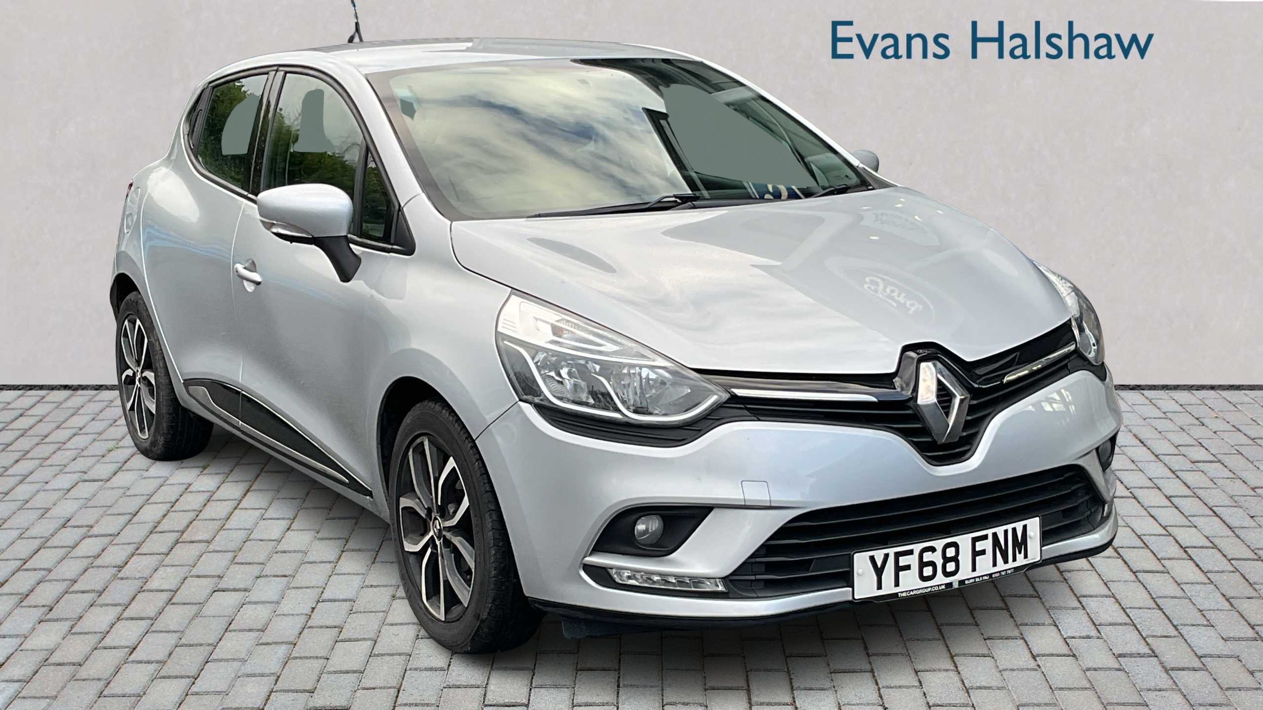 Main listing image - Renault Clio