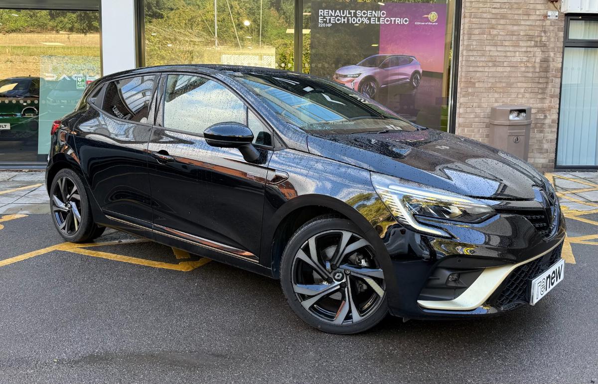 Main listing image - Renault Clio