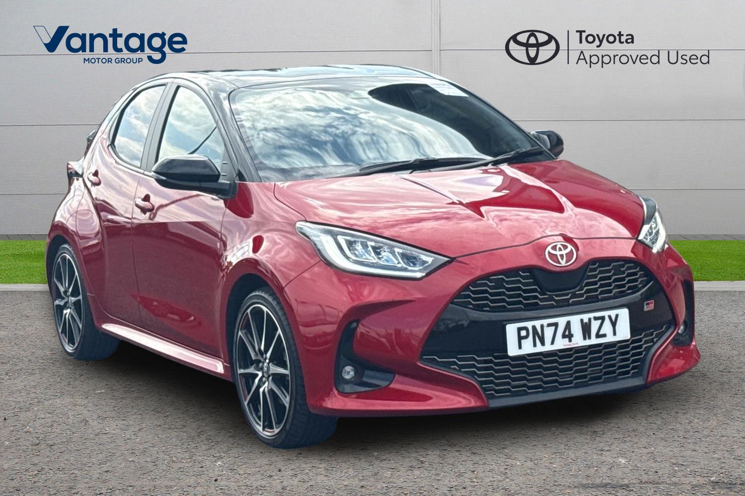 Main listing image - Toyota Yaris