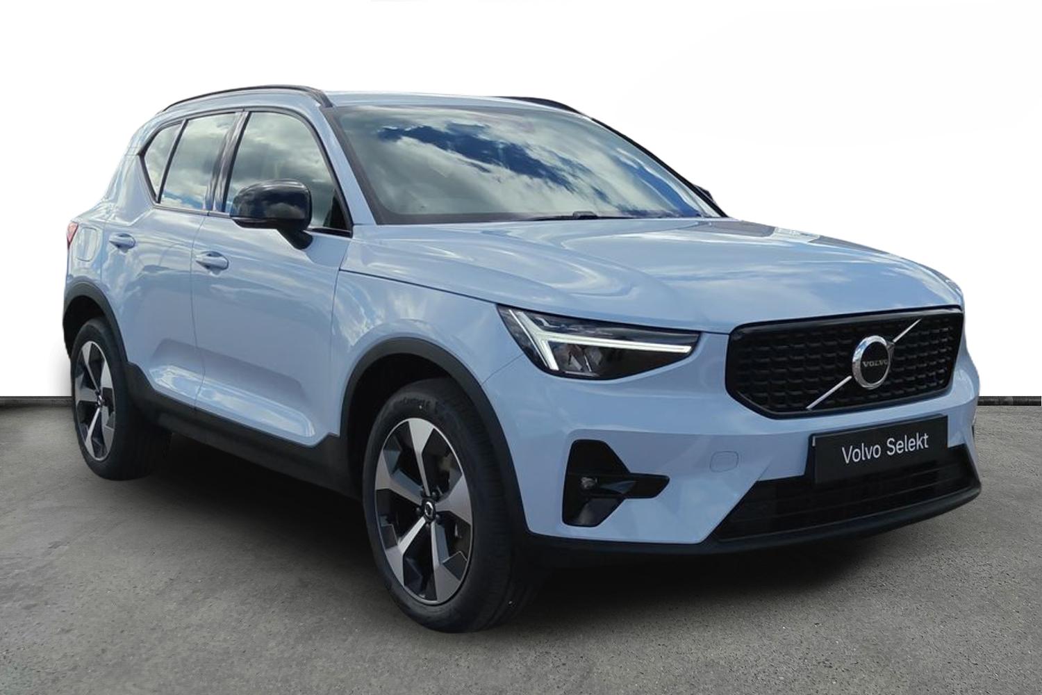 Main listing image - Volvo XC40
