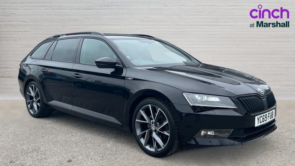 Main listing image - Skoda Superb Estate