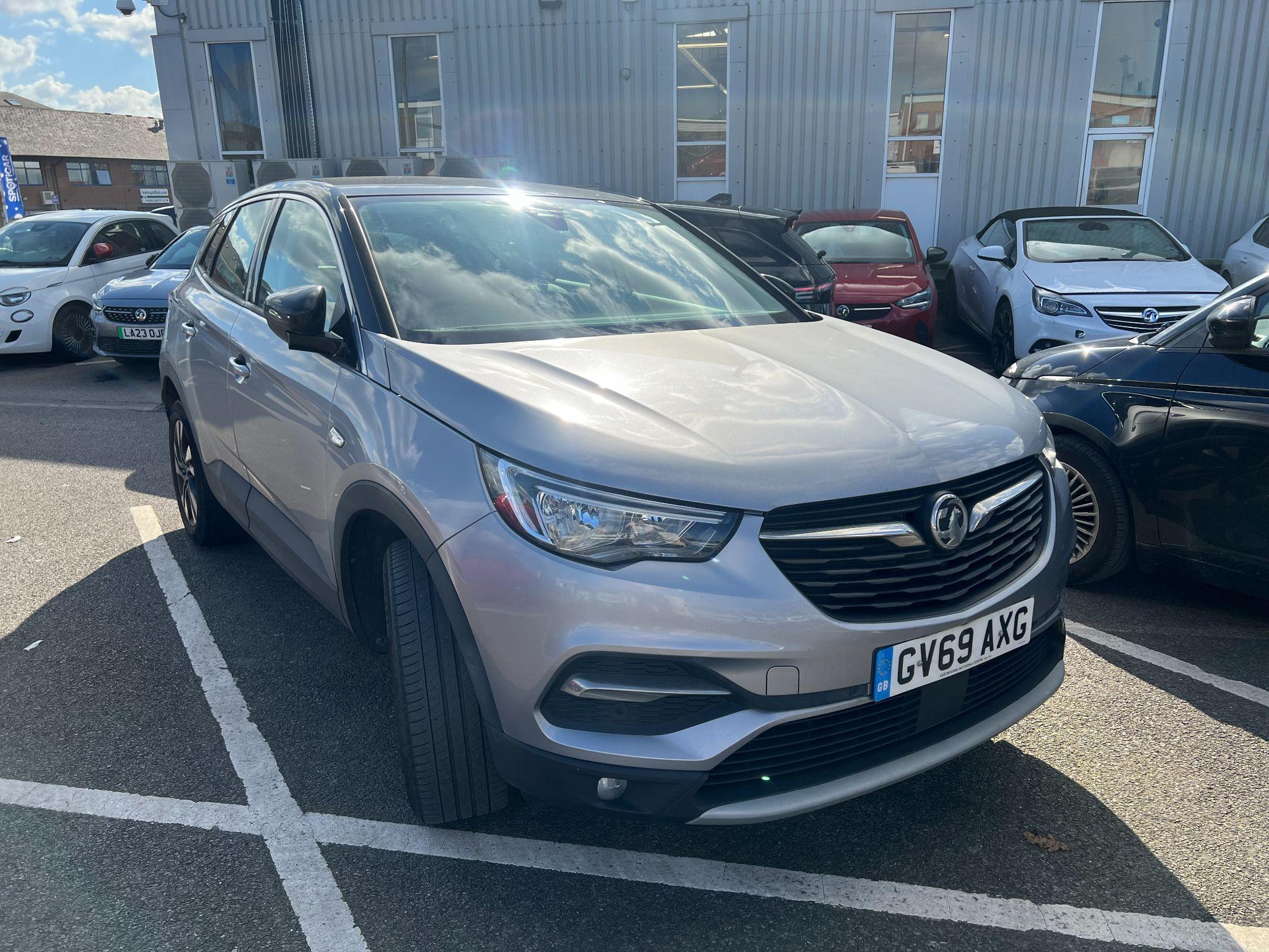 Main listing image - Vauxhall Grandland X