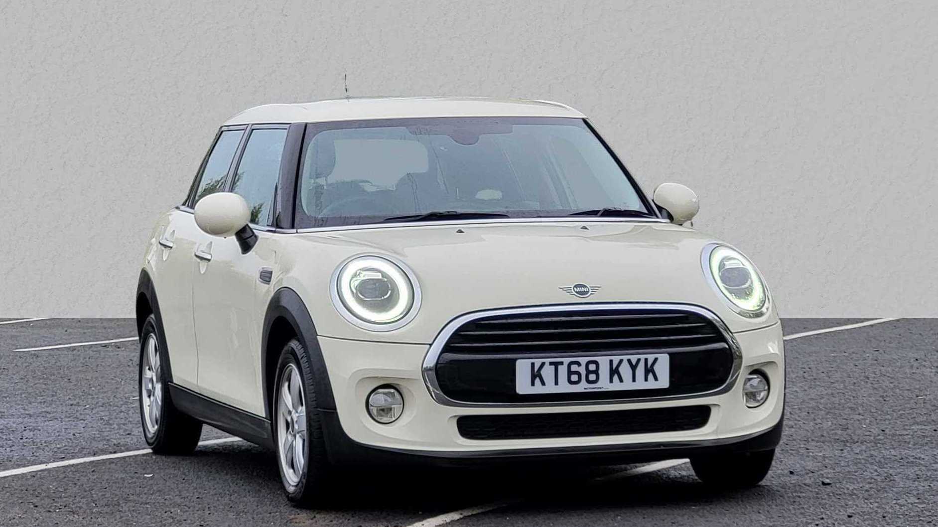 Main listing image - MINI Hatchback 5dr