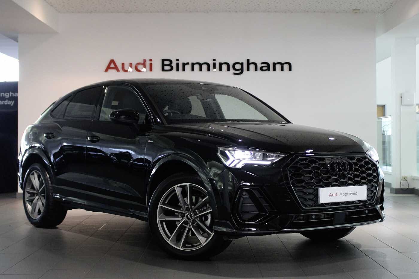Main listing image - Audi Q3