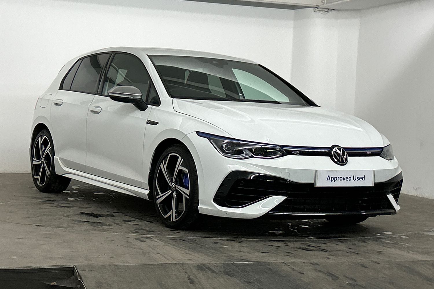 Main listing image - Volkswagen Golf R