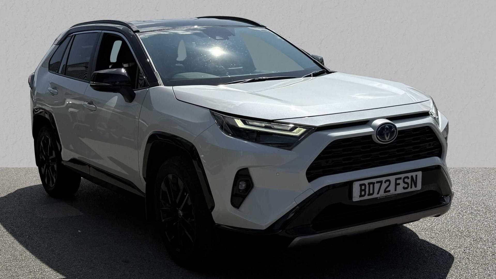 Main listing image - Toyota RAV4