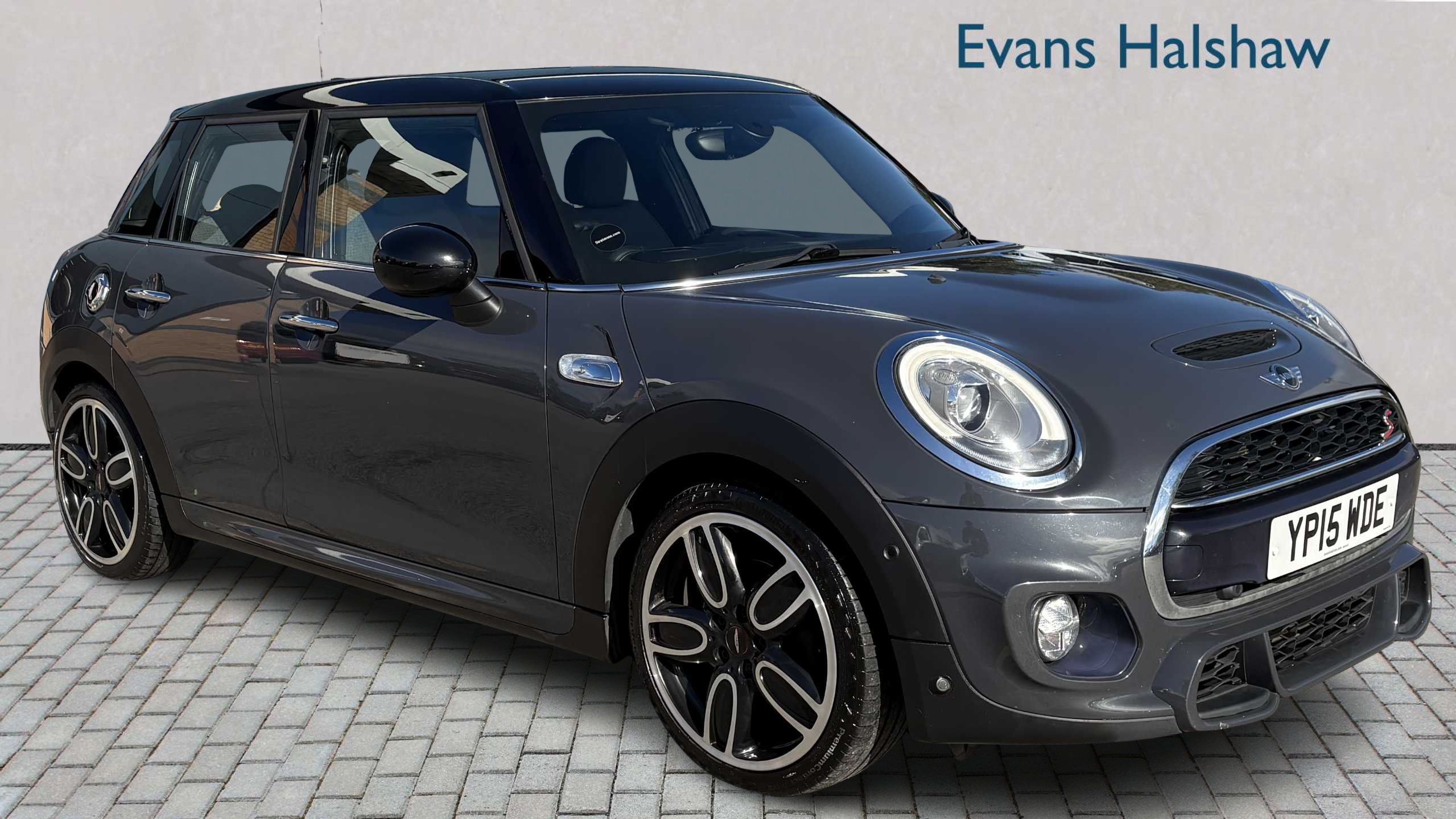 Main listing image - MINI Hatchback 5dr