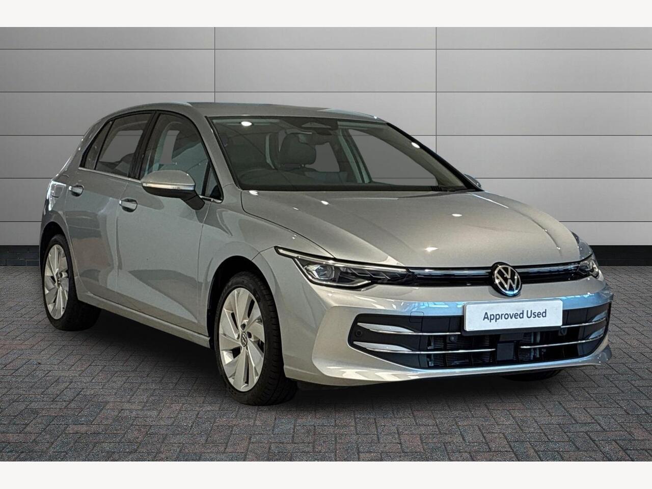 Main listing image - Volkswagen Golf