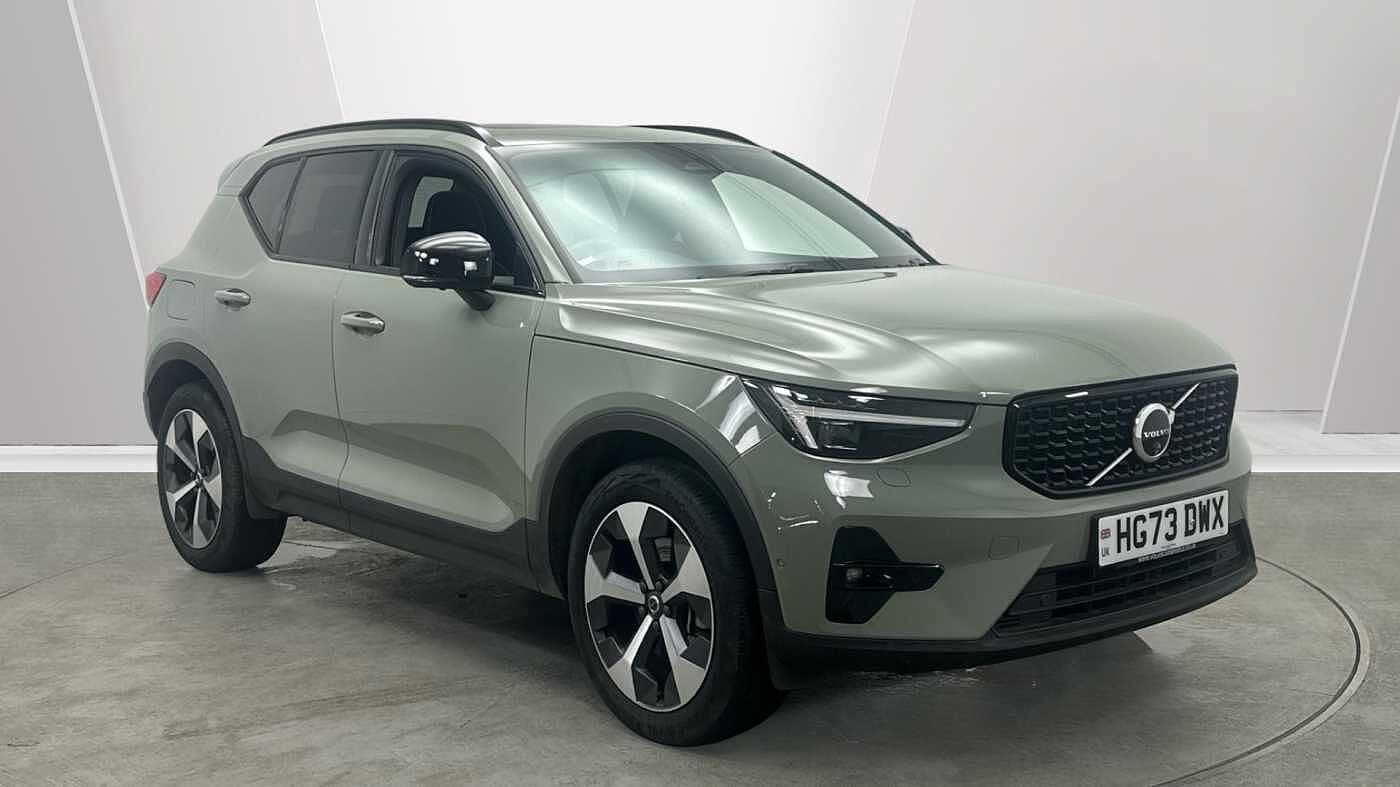 Main listing image - Volvo XC40