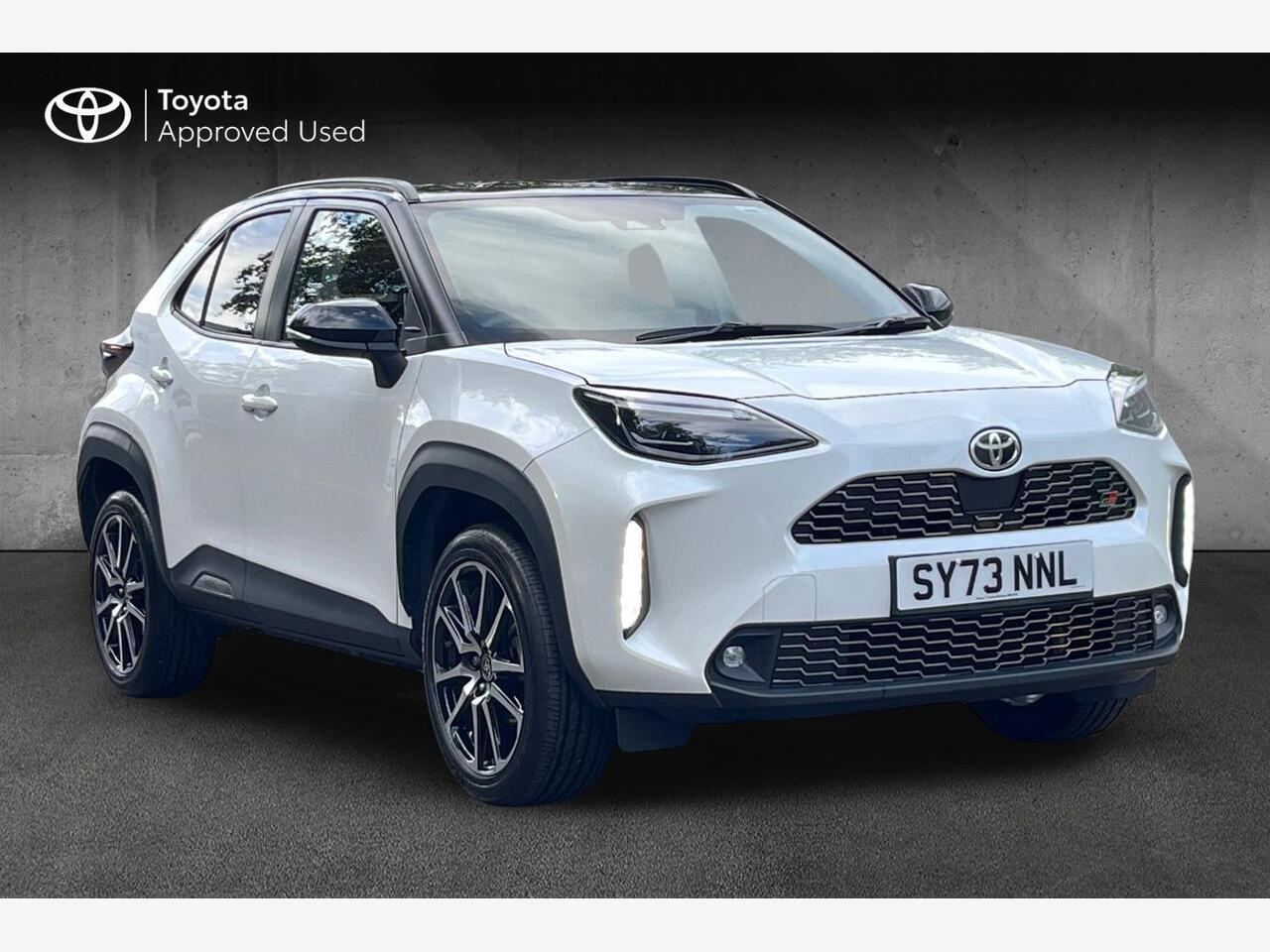 Main listing image - Toyota Yaris Cross