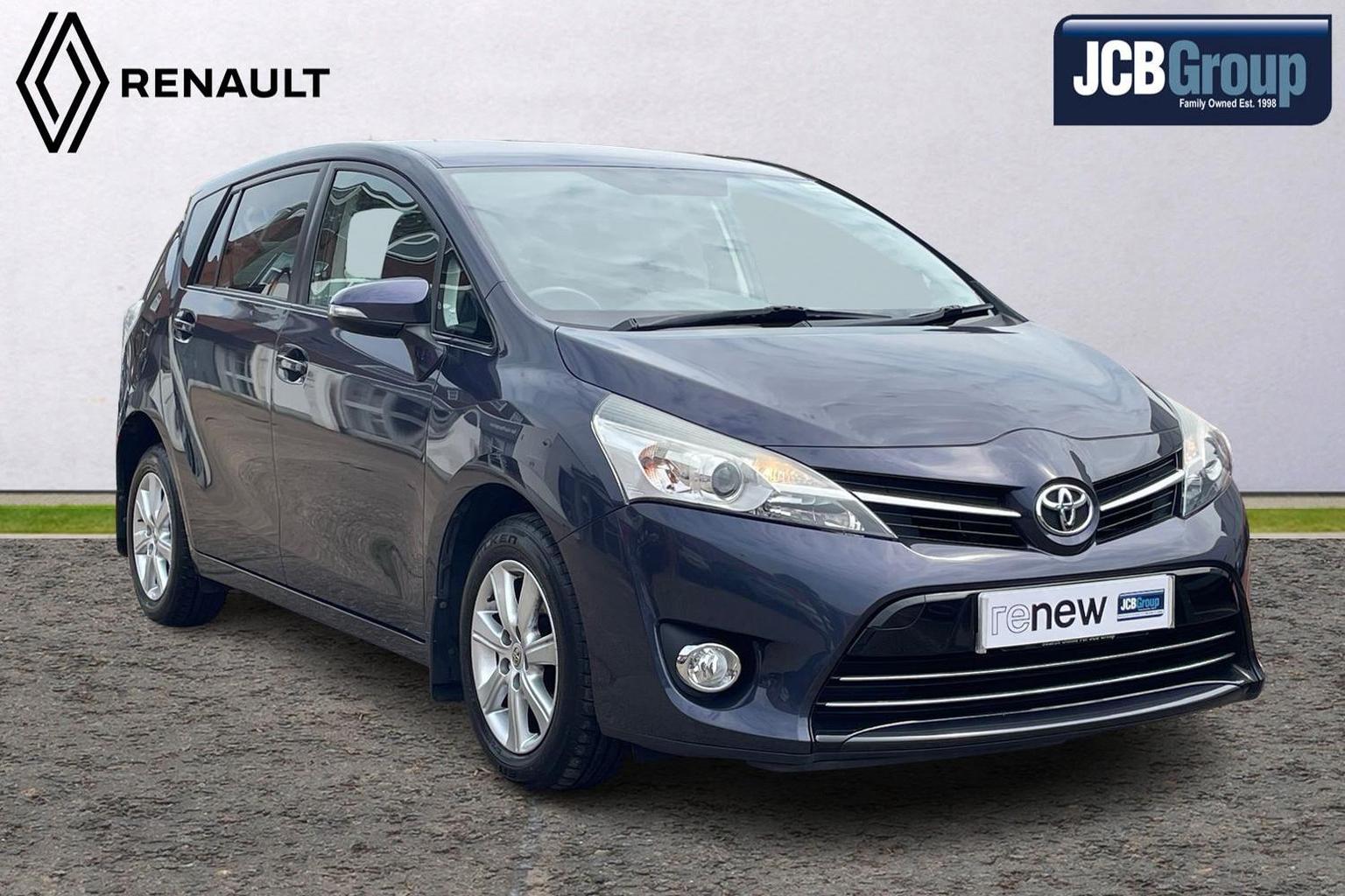 Main listing image - Toyota Verso