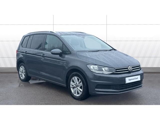 Main listing image - Volkswagen Touran