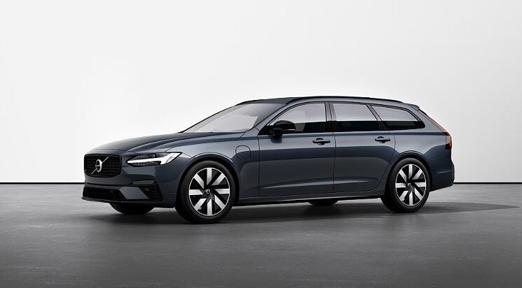 Main listing image - Volvo V90