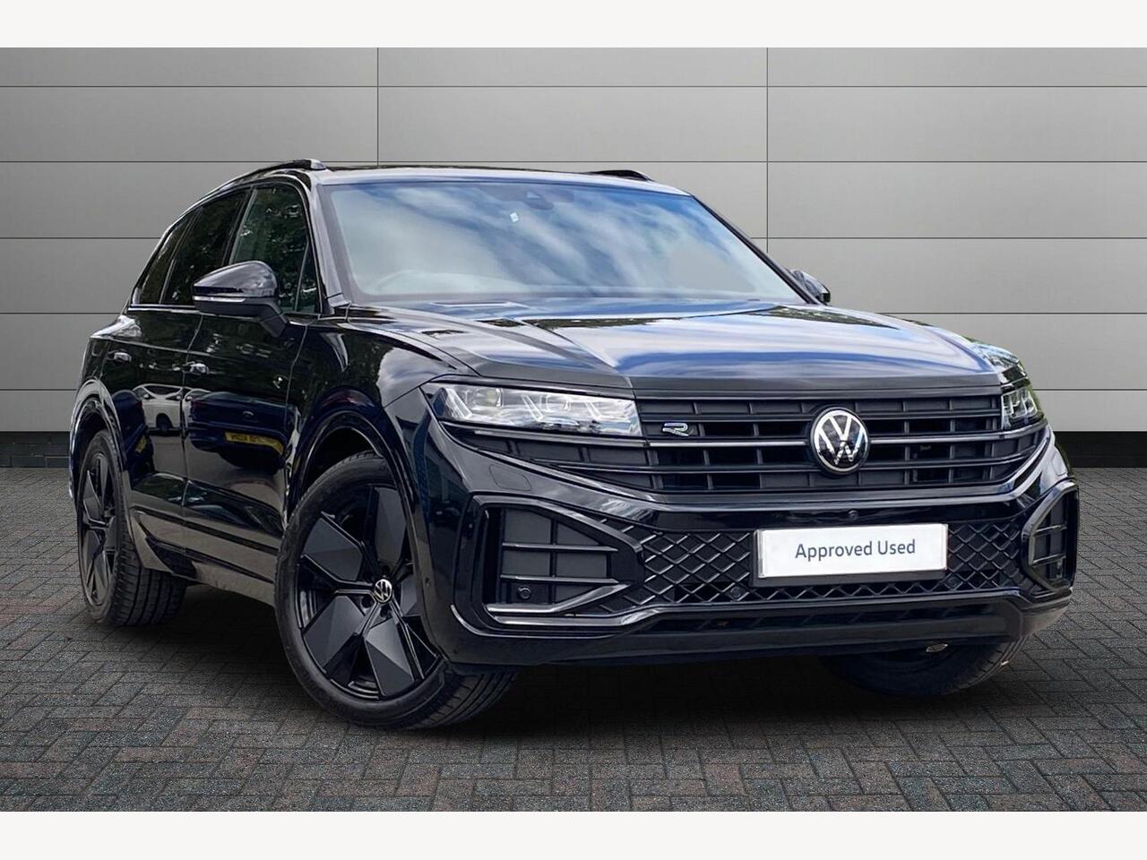 Main listing image - Volkswagen Touareg
