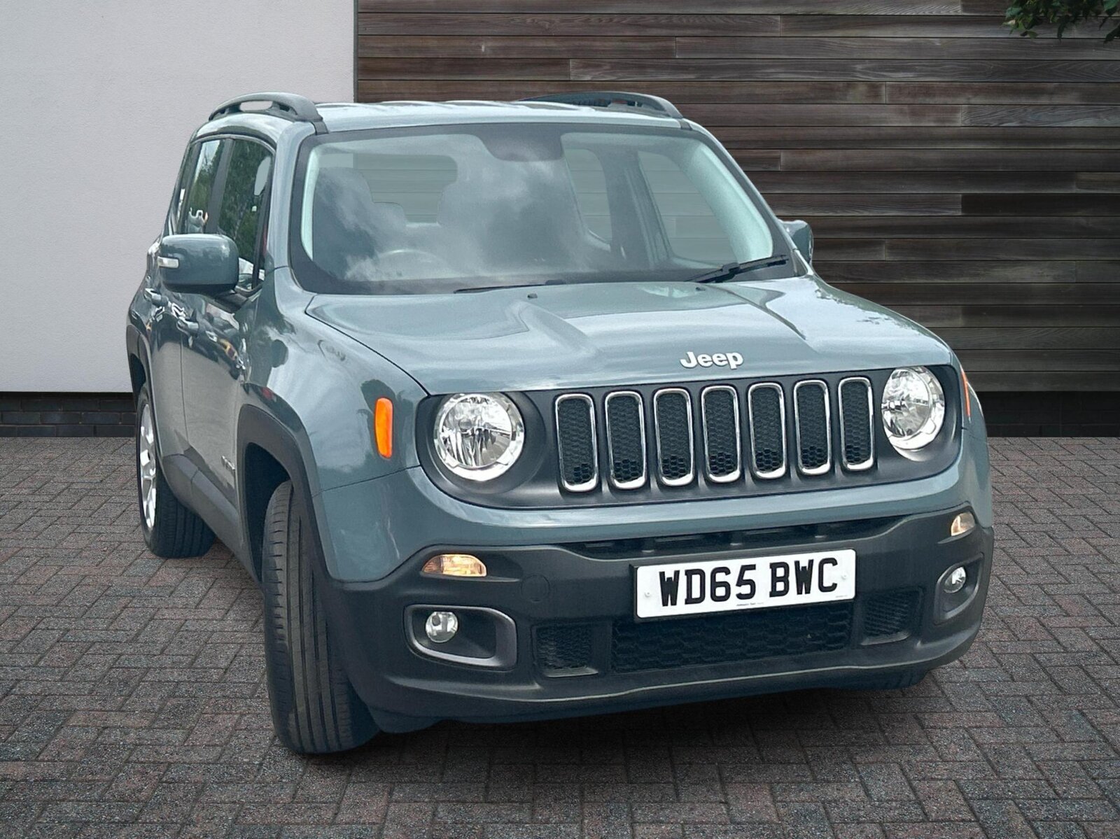 Main listing image - Jeep Renegade