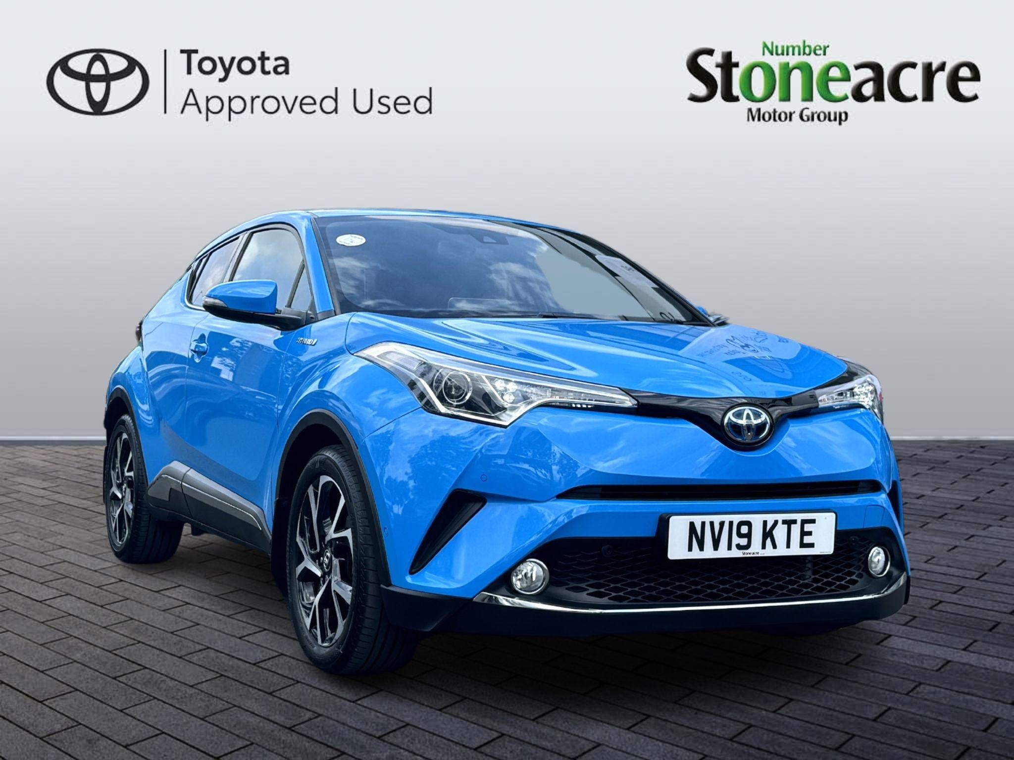 Main listing image - Toyota C-HR