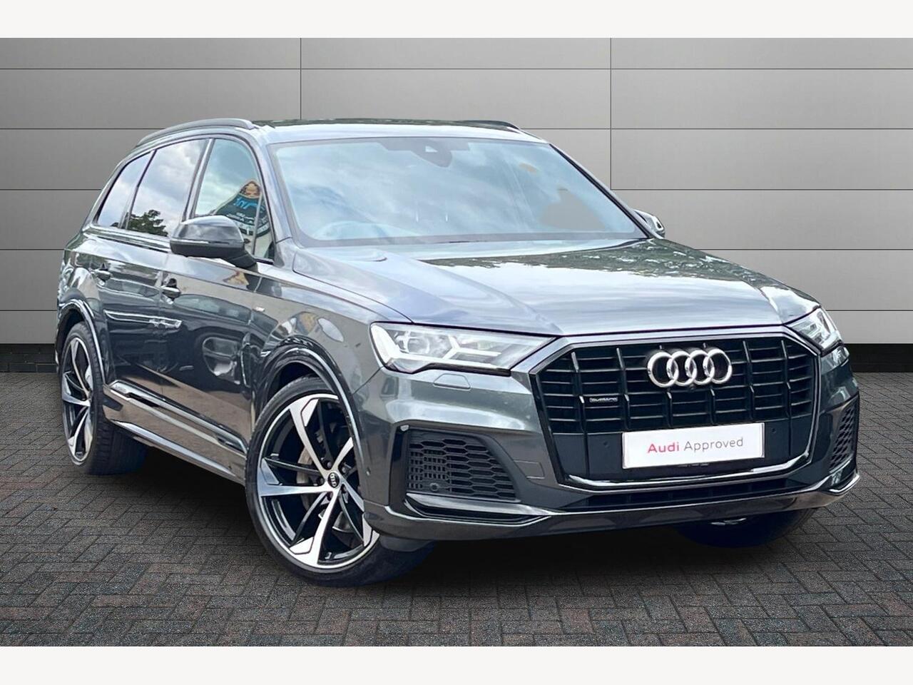 Main listing image - Audi Q7