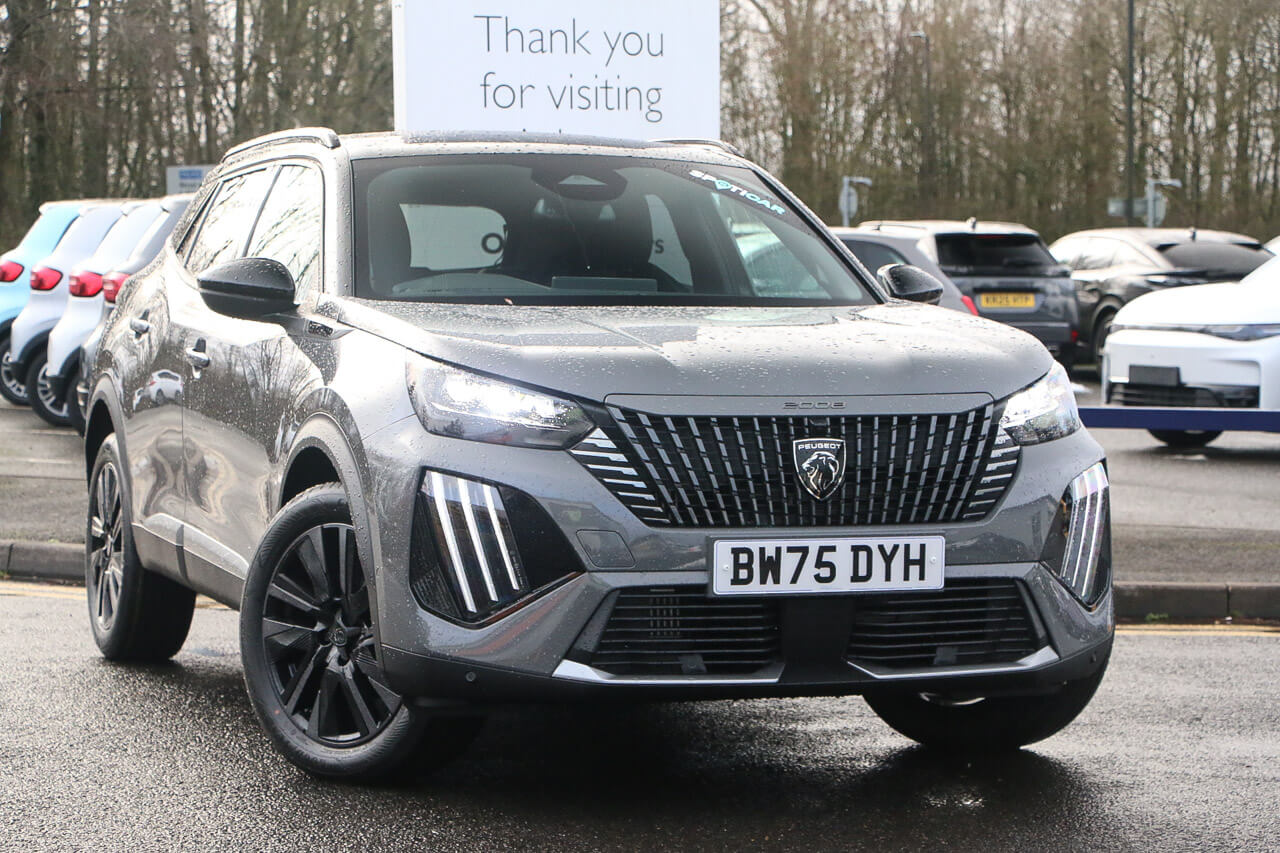 Main listing image - Peugeot 2008