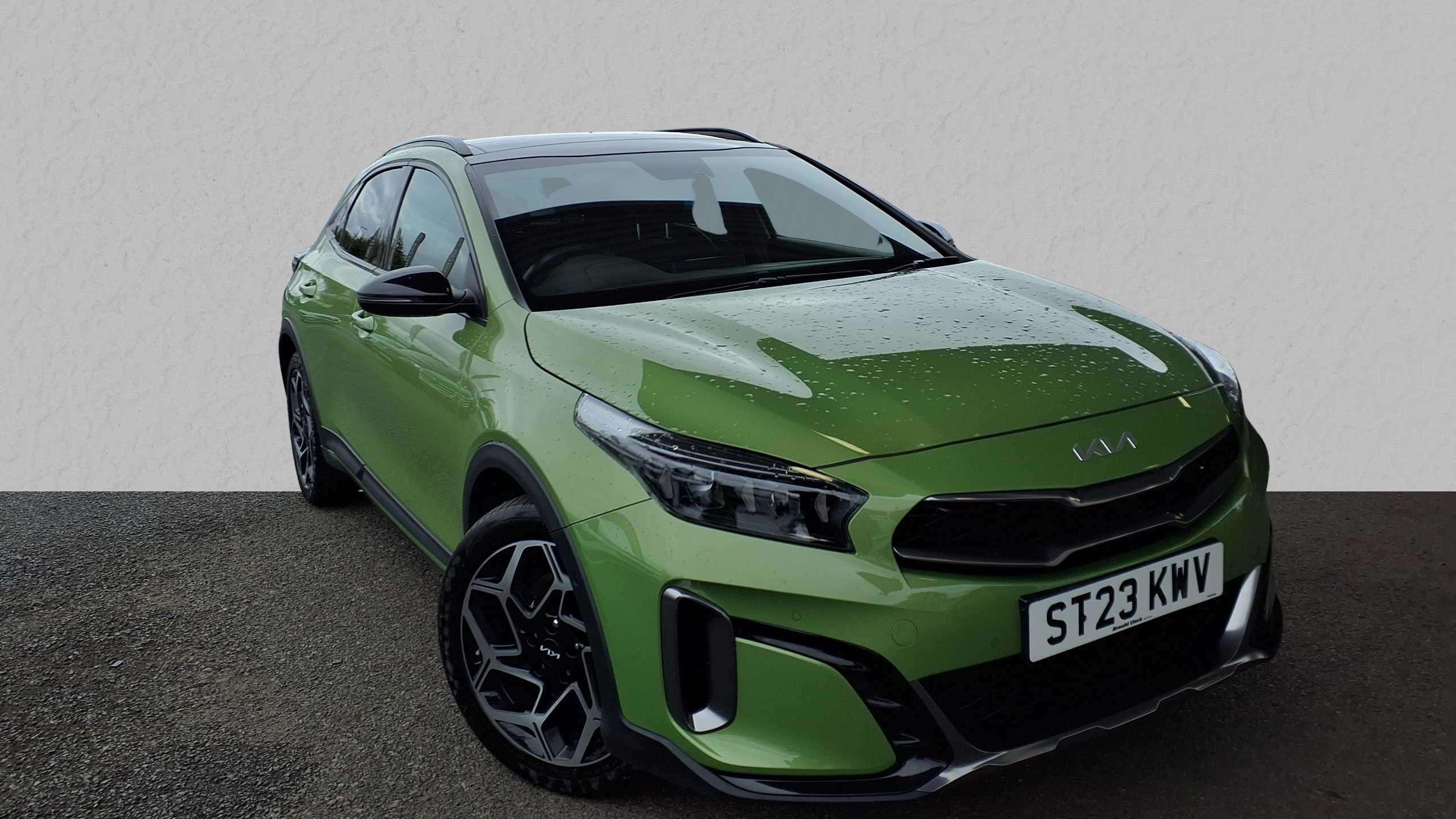 Main listing image - Kia XCeed