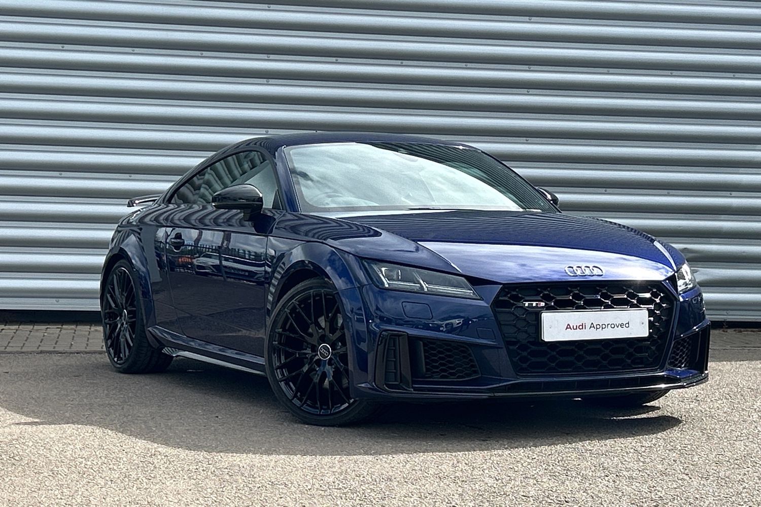 Main listing image - Audi TT S