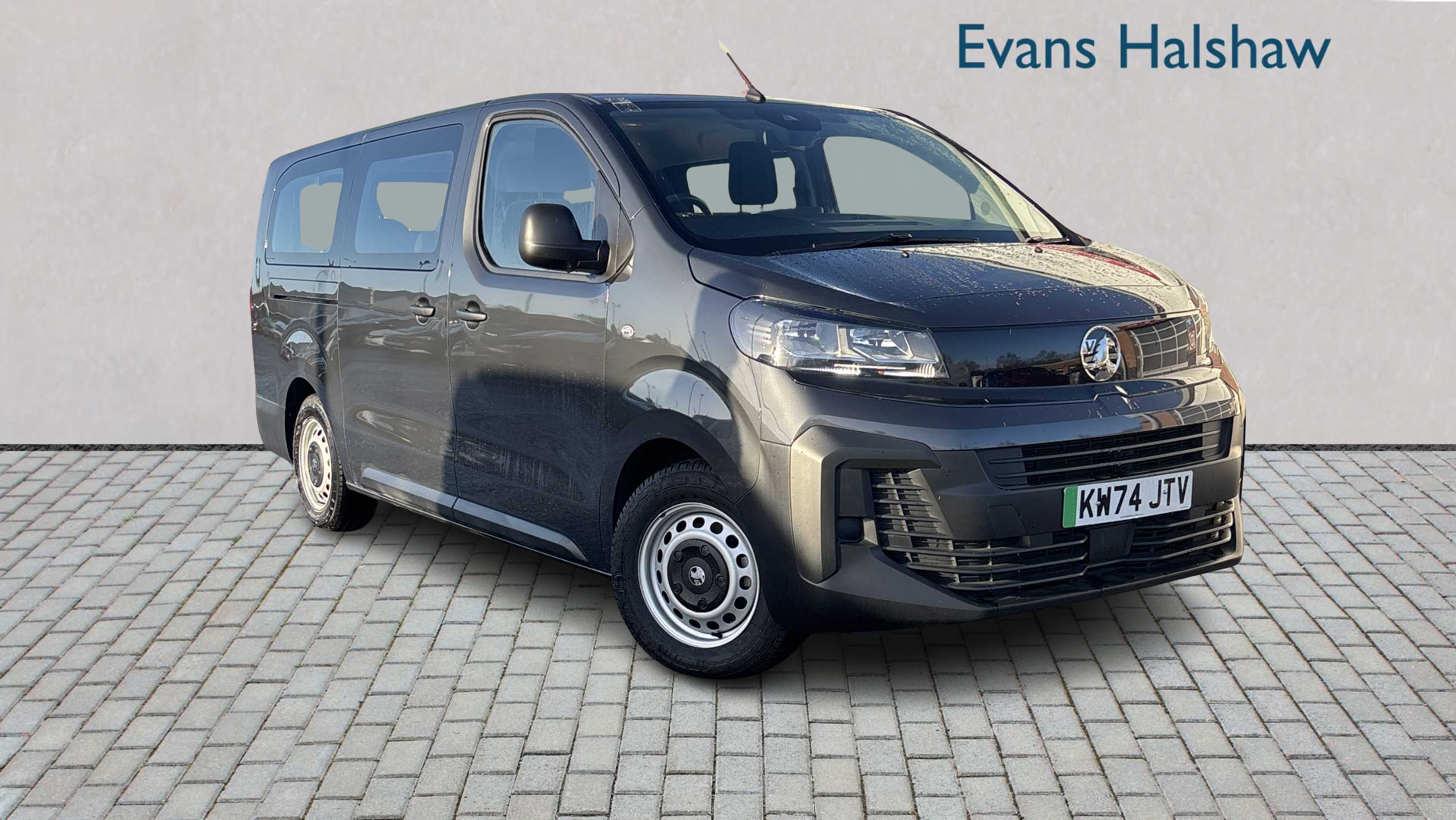 Main listing image - Vauxhall Vivaro Life-e