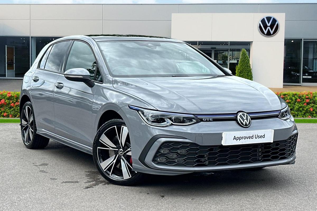 Main listing image - Volkswagen Golf GTE