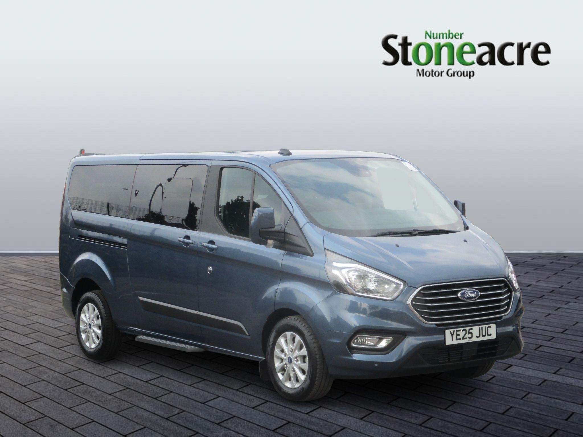 Main listing image - Ford Tourneo Custom