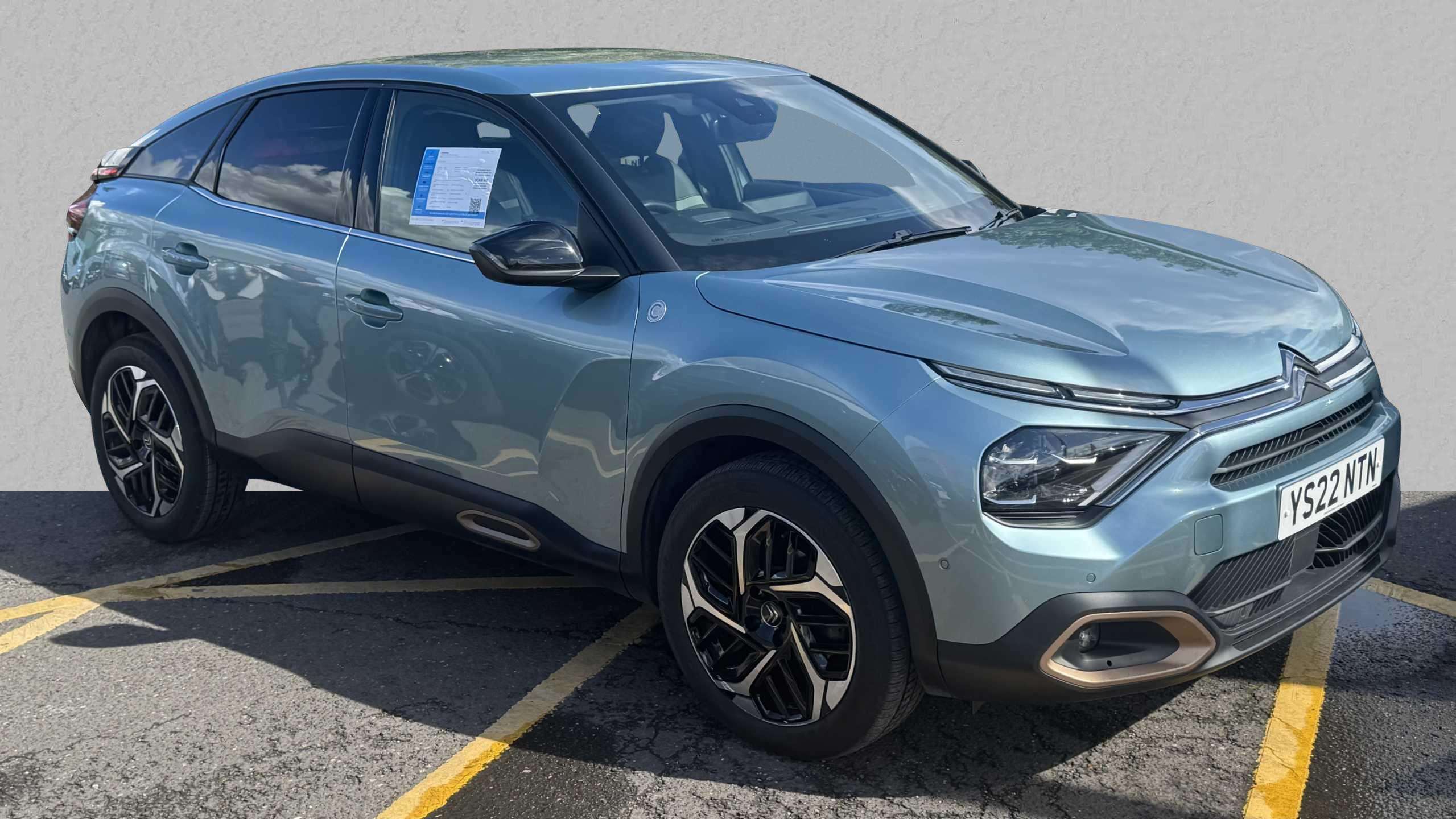 Main listing image - Citroen C4