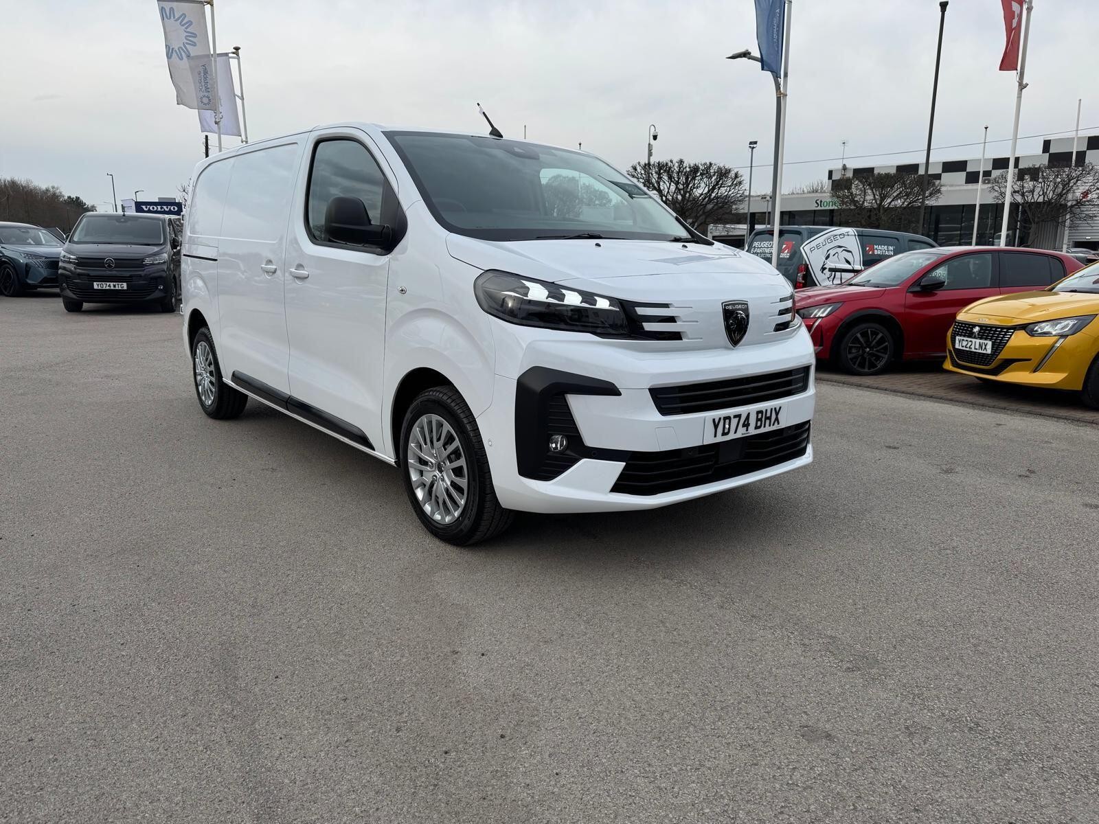 Main listing image - Peugeot Expert