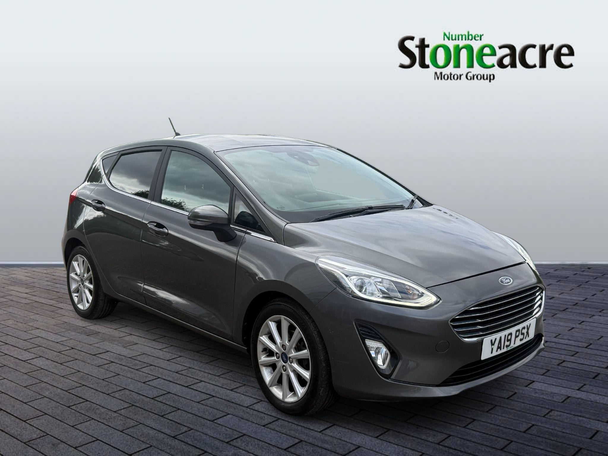 Main listing image - Ford Fiesta