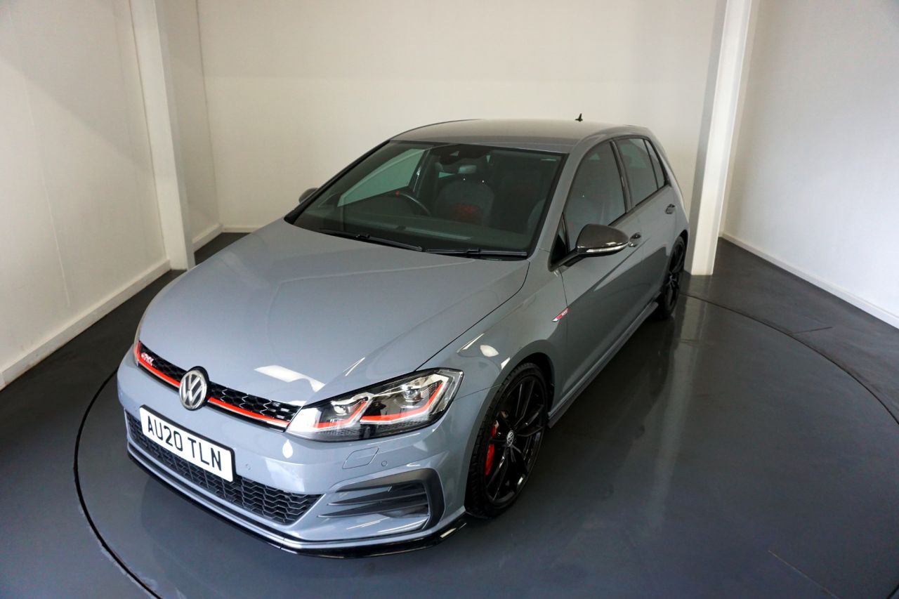 Main listing image - Volkswagen Golf GTI