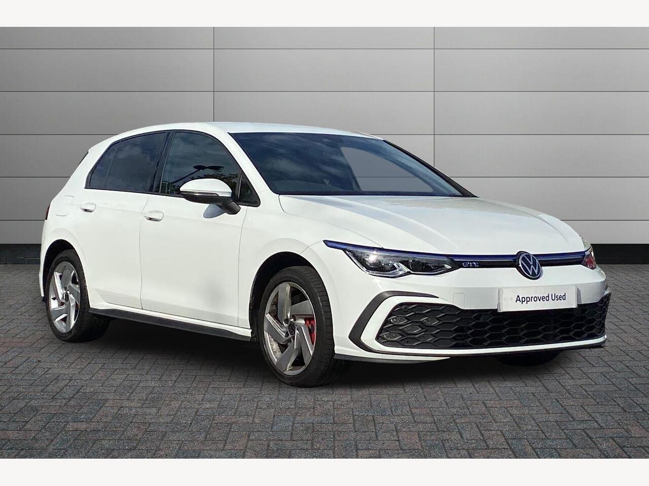 Main listing image - Volkswagen Golf GTE