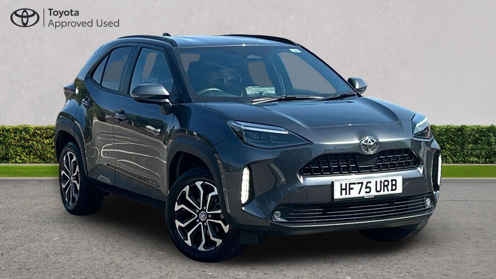 Main listing image - Toyota Yaris Cross