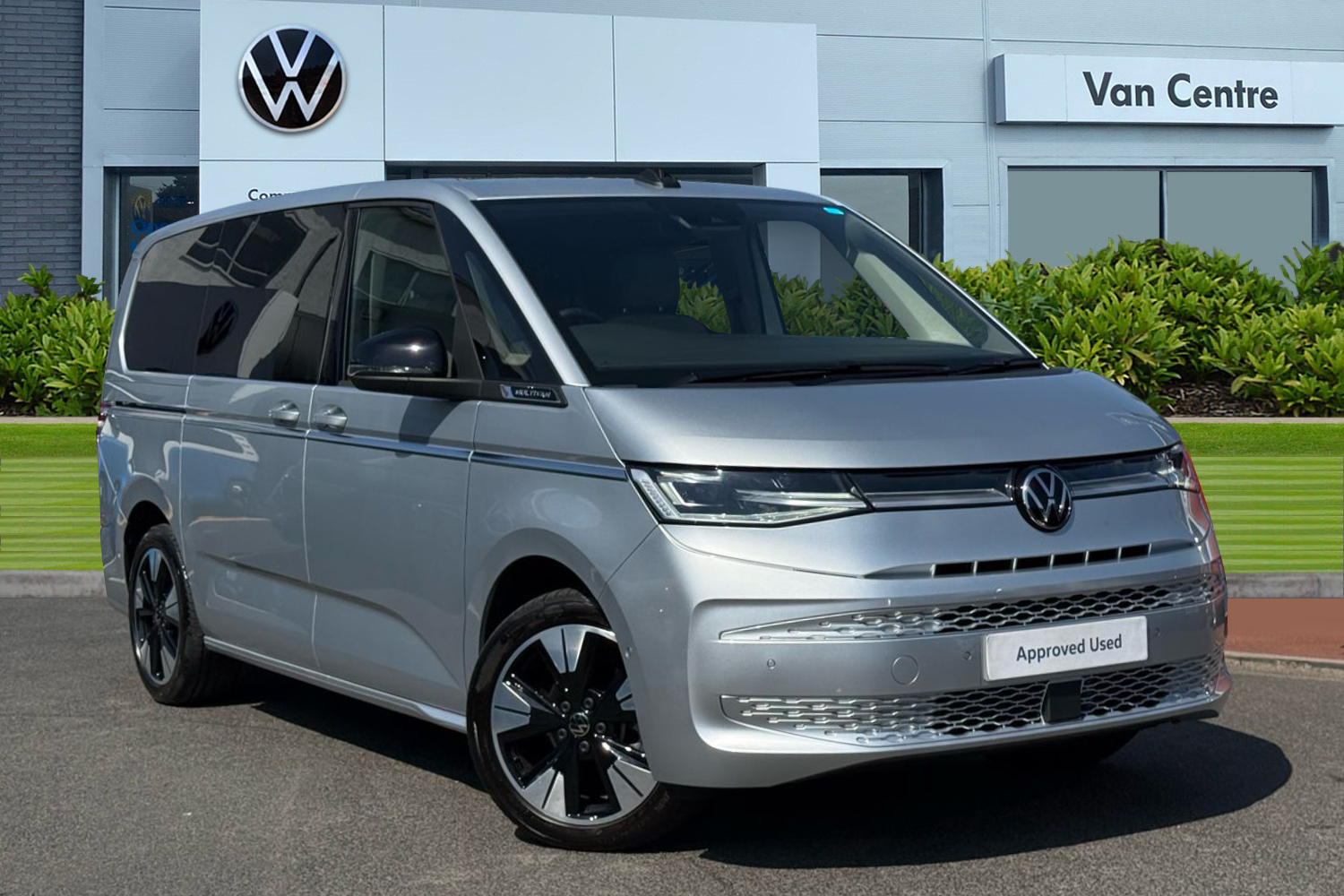 Main listing image - Volkswagen Multivan