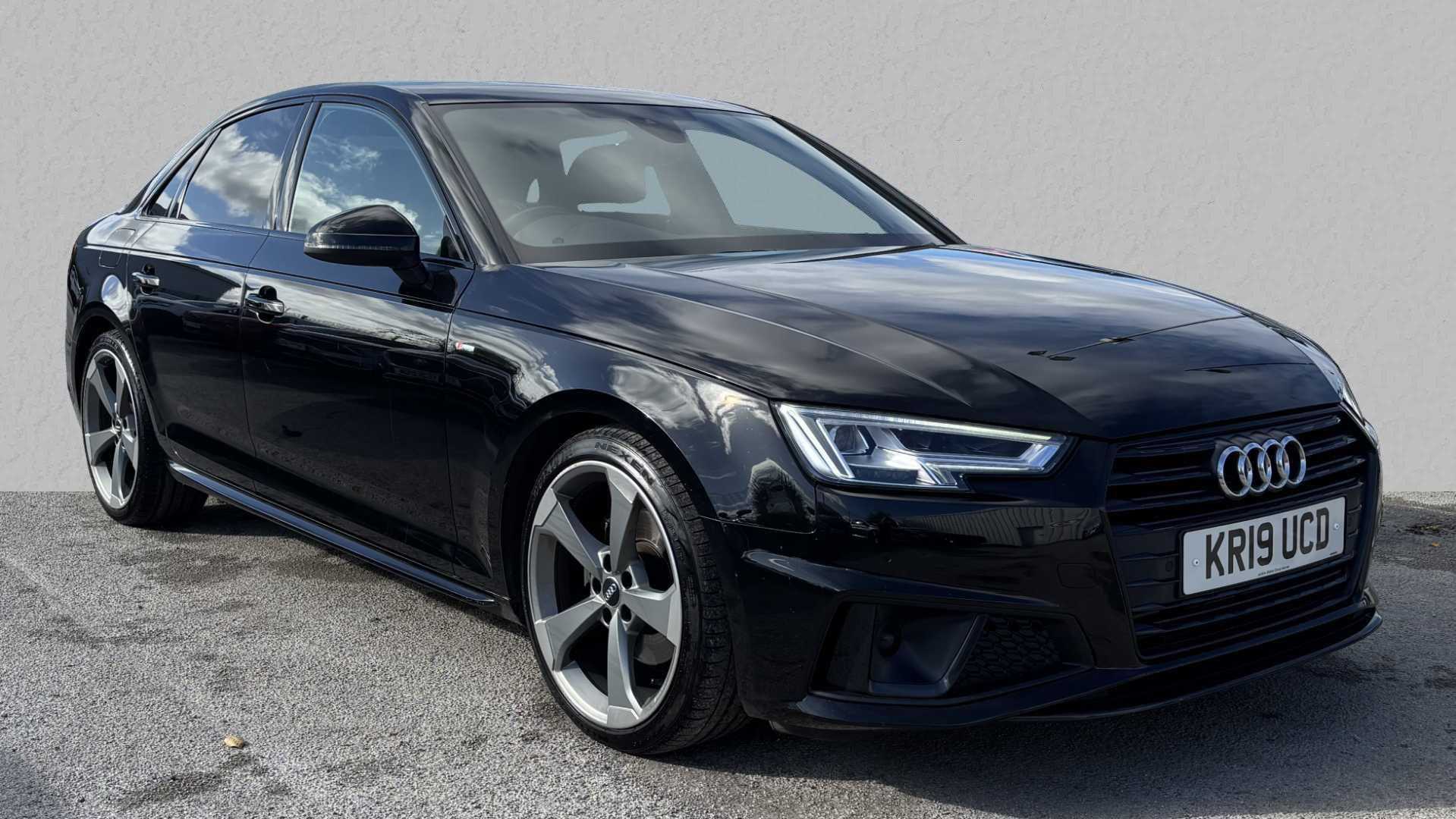 Main listing image - Audi A4