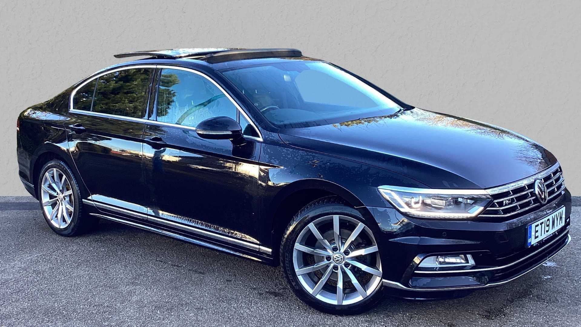 Main listing image - Volkswagen Passat