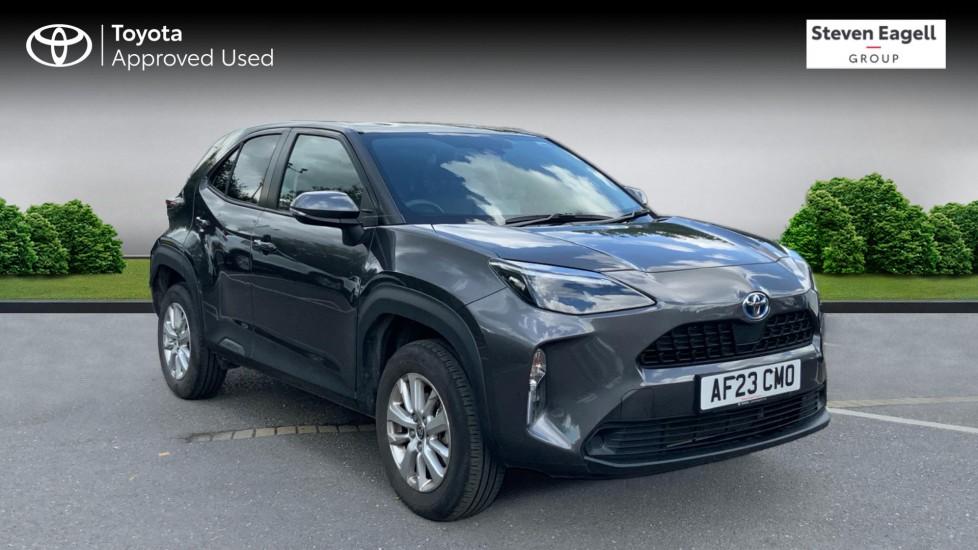 Main listing image - Toyota Yaris Cross