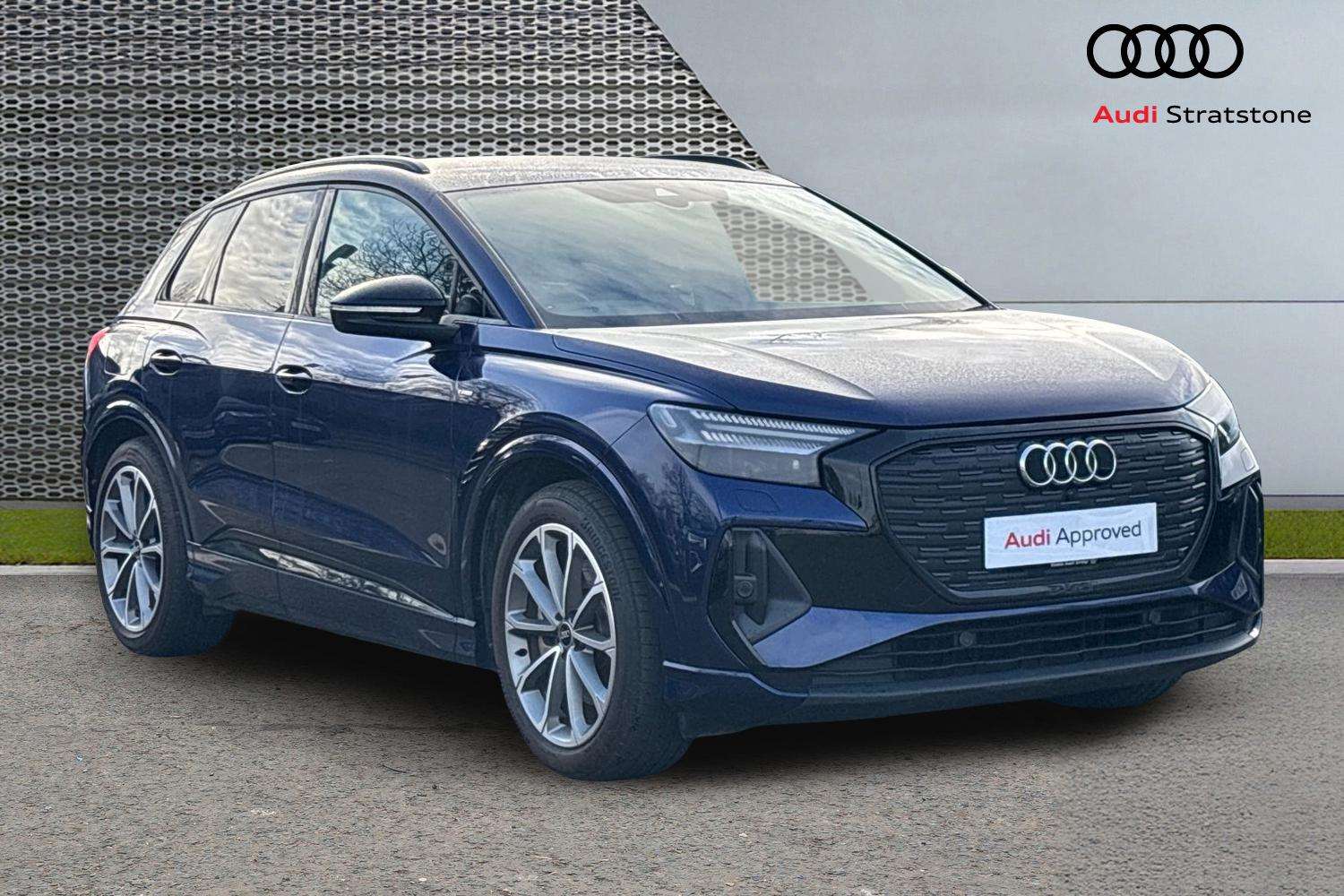 Main listing image - Audi Q4