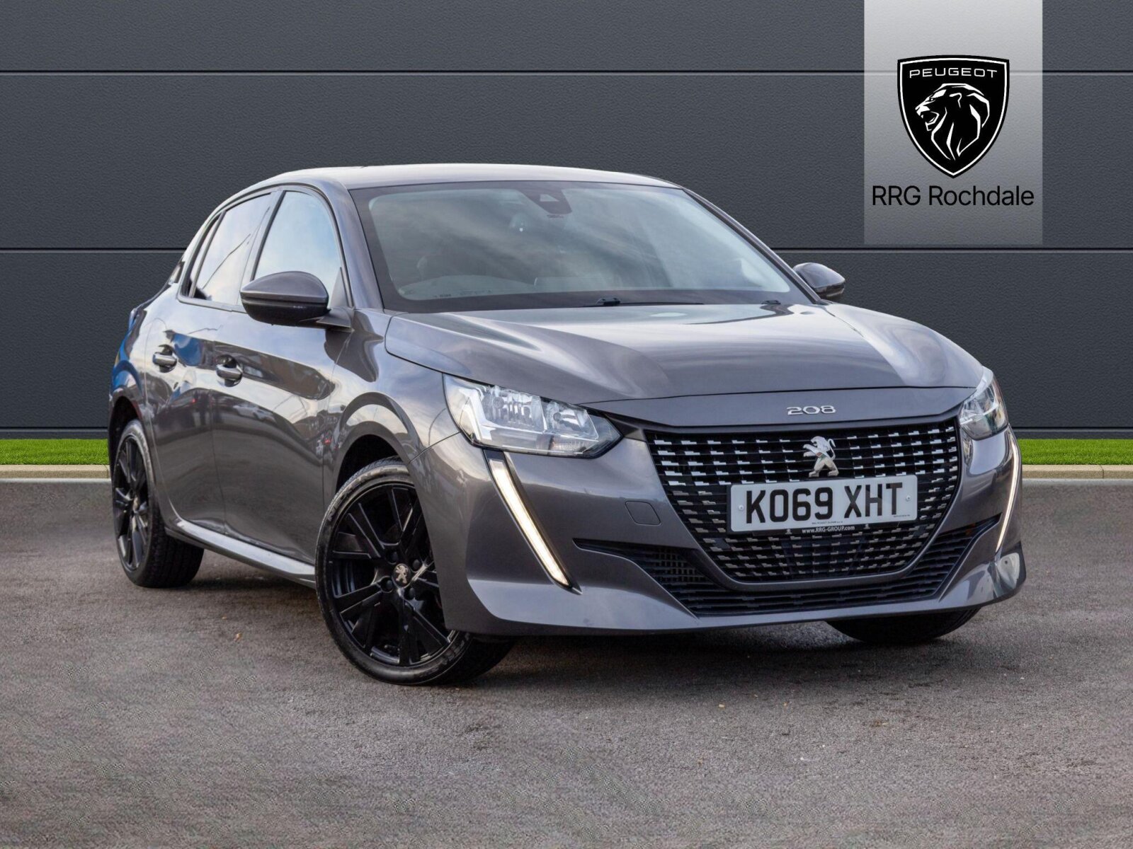 Main listing image - Peugeot 208