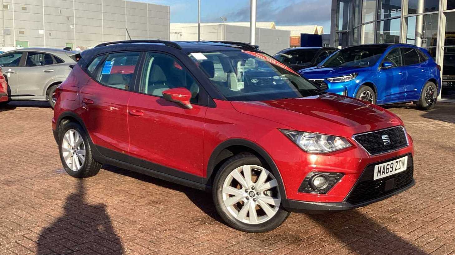 Main listing image - SEAT Arona