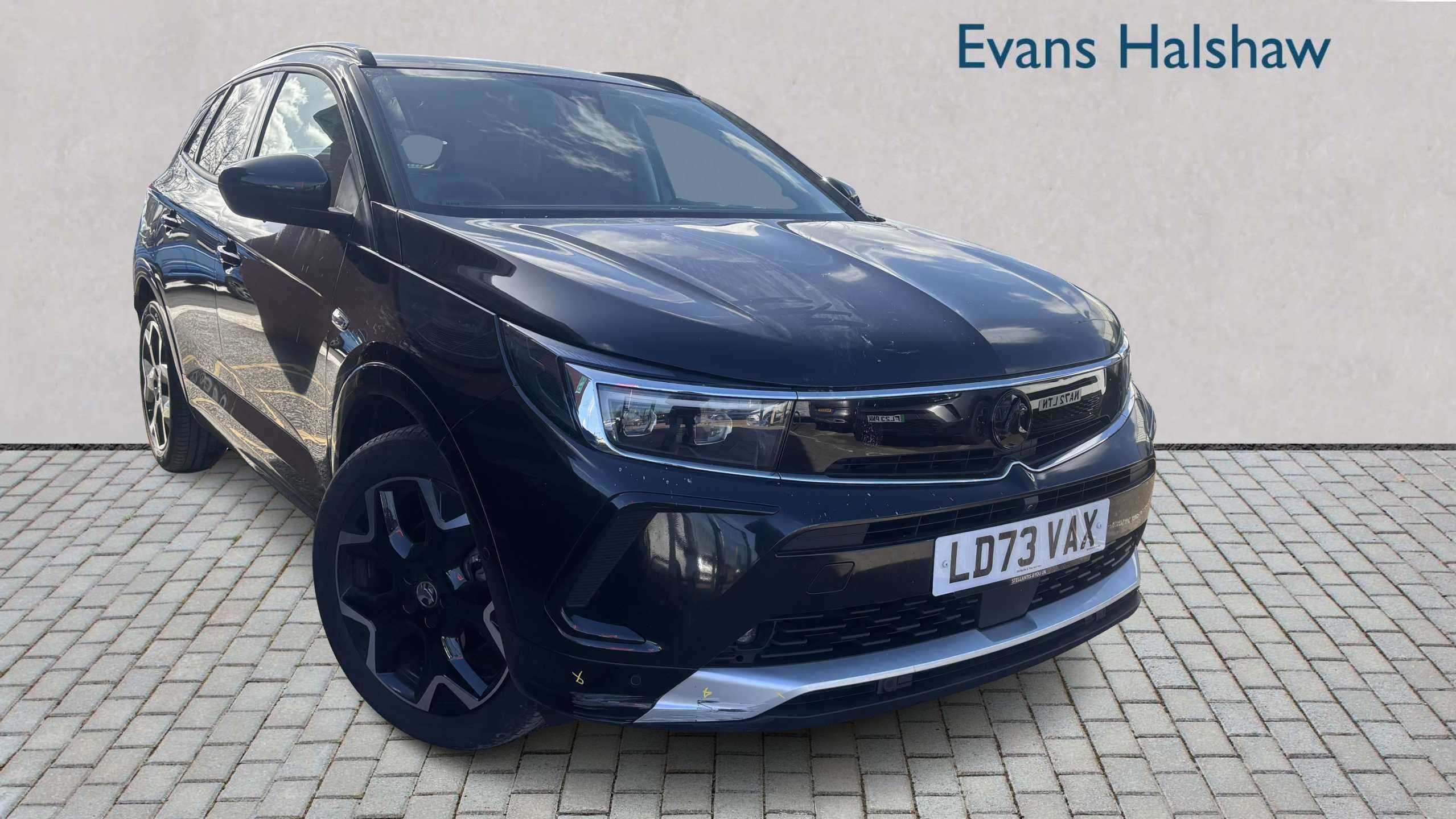 Main listing image - Vauxhall Grandland