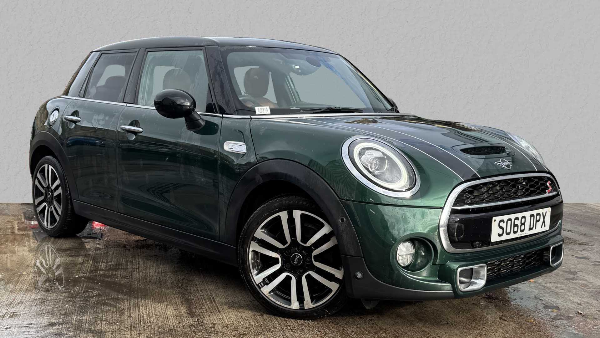 Main listing image - MINI Hatchback 5dr