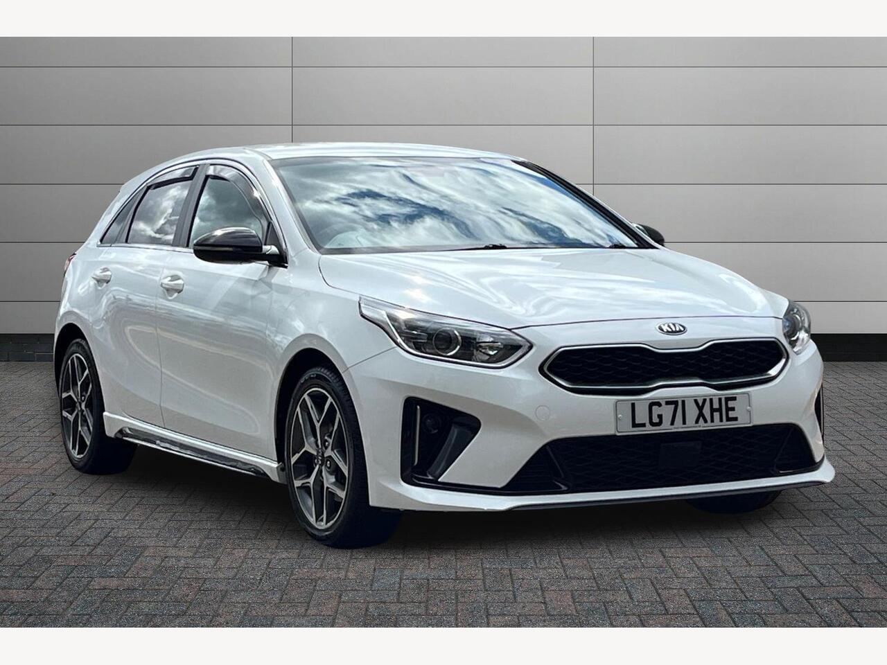 Main listing image - Kia Ceed