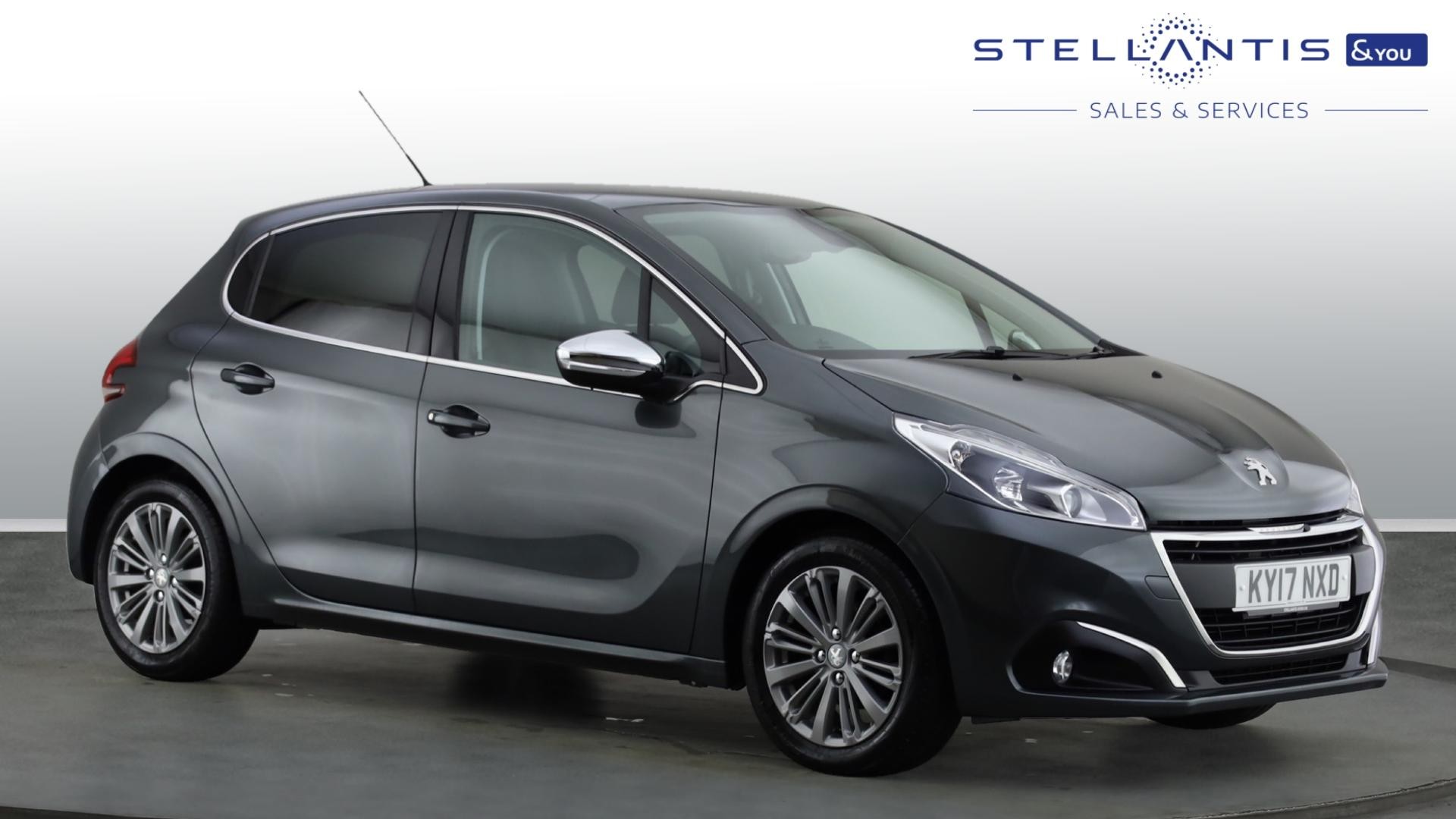 Main listing image - Peugeot 208