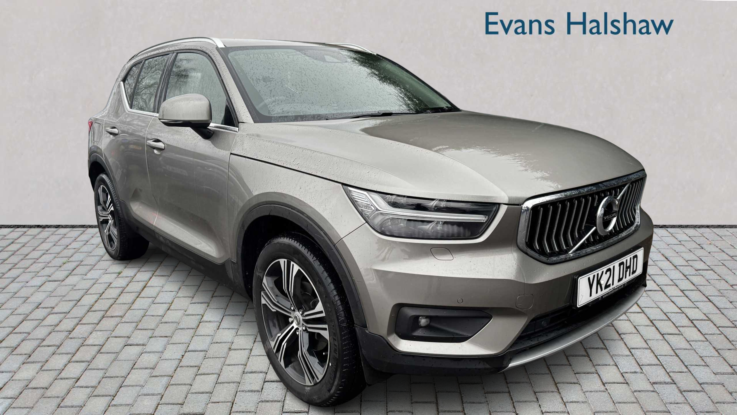 Main listing image - Volvo XC40